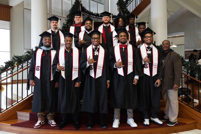 Image for the Tweet beginning: Congrats to the newest Gamecock