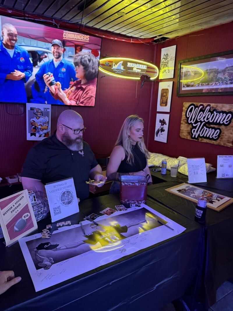 Image for the Tweet beginning: #ForeverTo18 🤙 