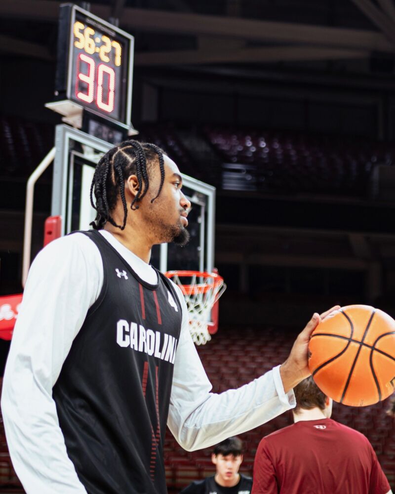 Image for the Tweet beginning: 📍 Bud Walton Arena 
•
•
•
#Gamecocks